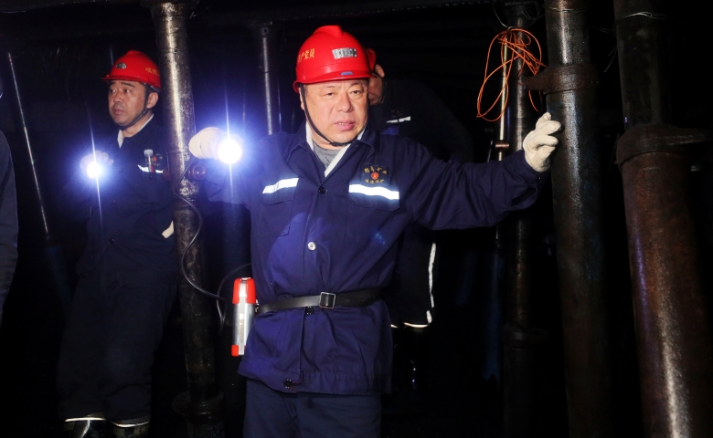 張秉德到峻德礦調(diào)研檢查工作